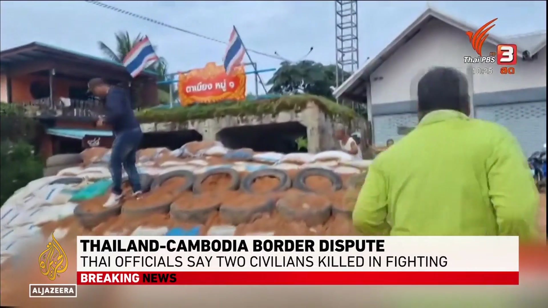 'Video thumbnail for Fighting erupts along disputed Thailand-Cambodia border'