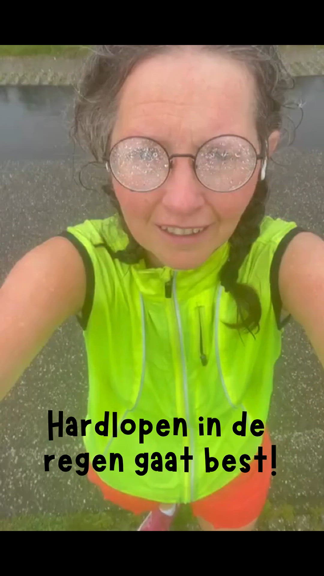 Video thumbnail for Hardlopen in de regen gaat best!