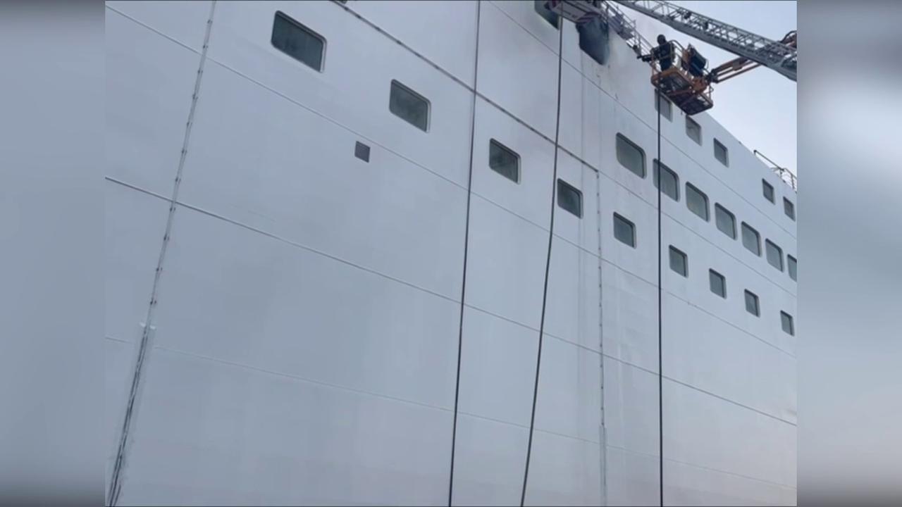 Video thumbnail for Italy: Massive Blaze Tears Through Ship Docked At Naples Port.