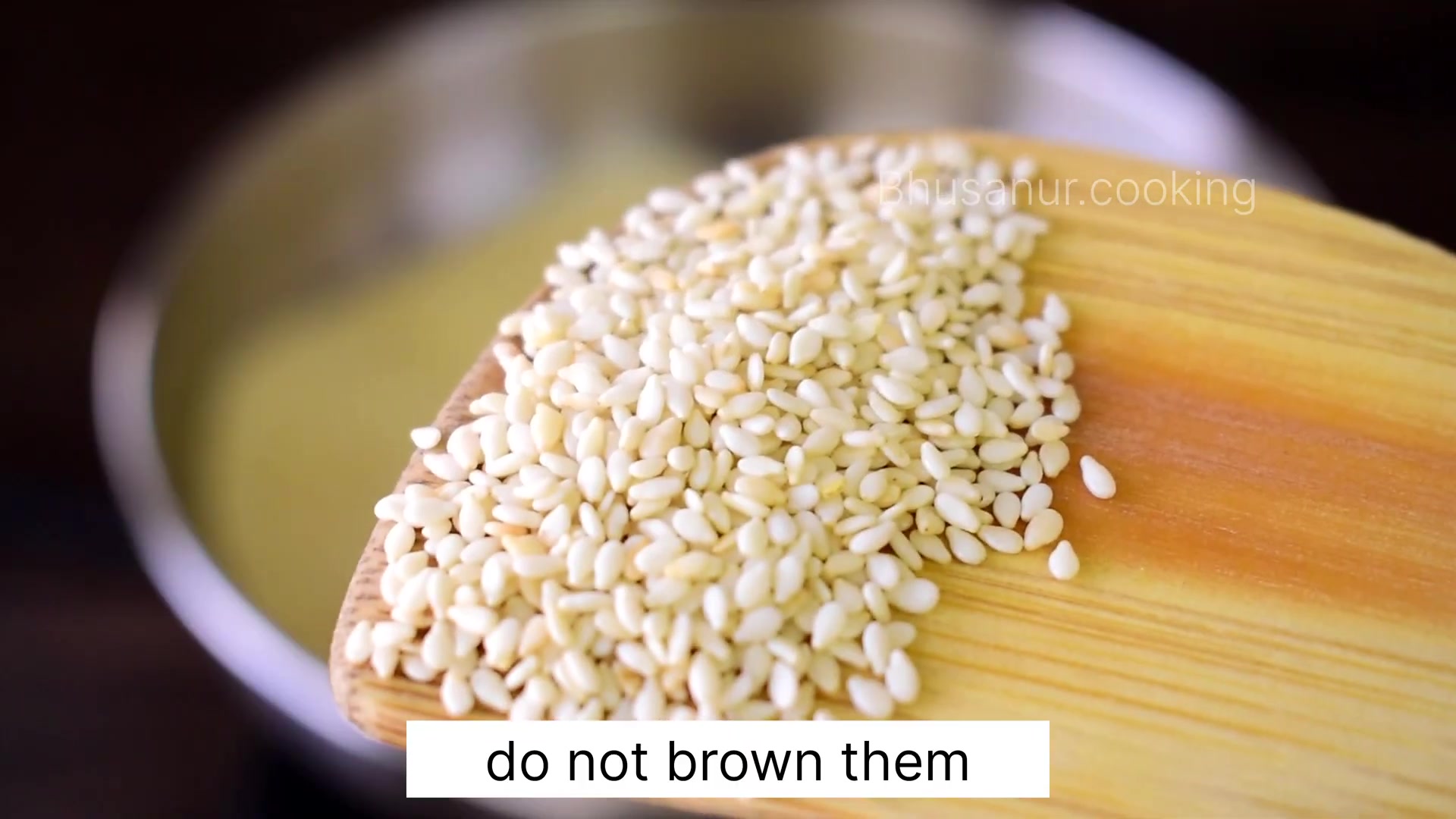 Video thumbnail for 🔥 Homemade Tahini in 10 Minutes ¦ No Store-Bought Needed ¦ Easy & Healthy Sesame Paste Recipe