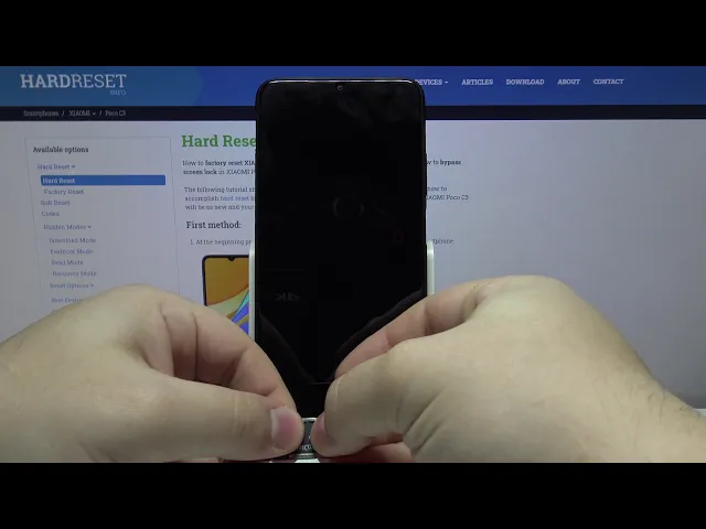 Video thumbnail for How to Insert SIM Card in XIAOMI Poco C3 – Nano SIM & Micro SD Installation