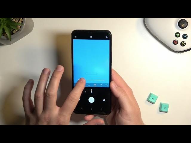 Video thumbnail for Camera Pro Mode Overview On Vivo Y21S