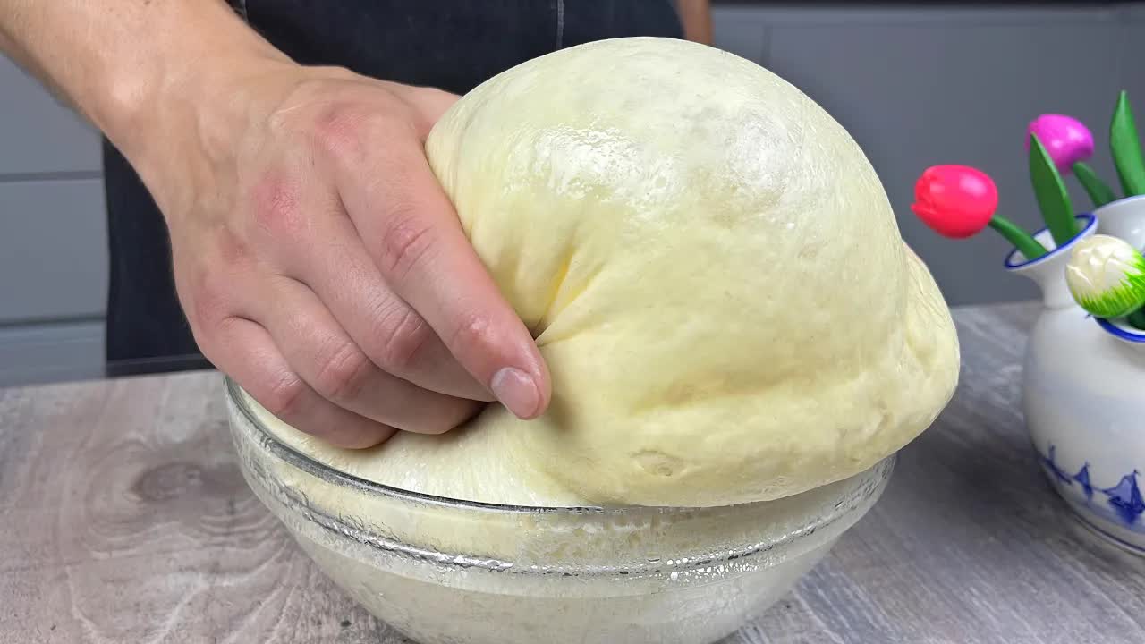 'Video thumbnail for The Japanese kept this recipe secret from everyone! Bread stays soft and fresh even after 1 month!'