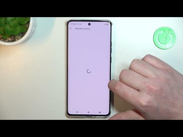 Video thumbnail for How to Turn Off Parental Controls & Age Restrictions for the Google Play Store on MOTOROLA Edge 40