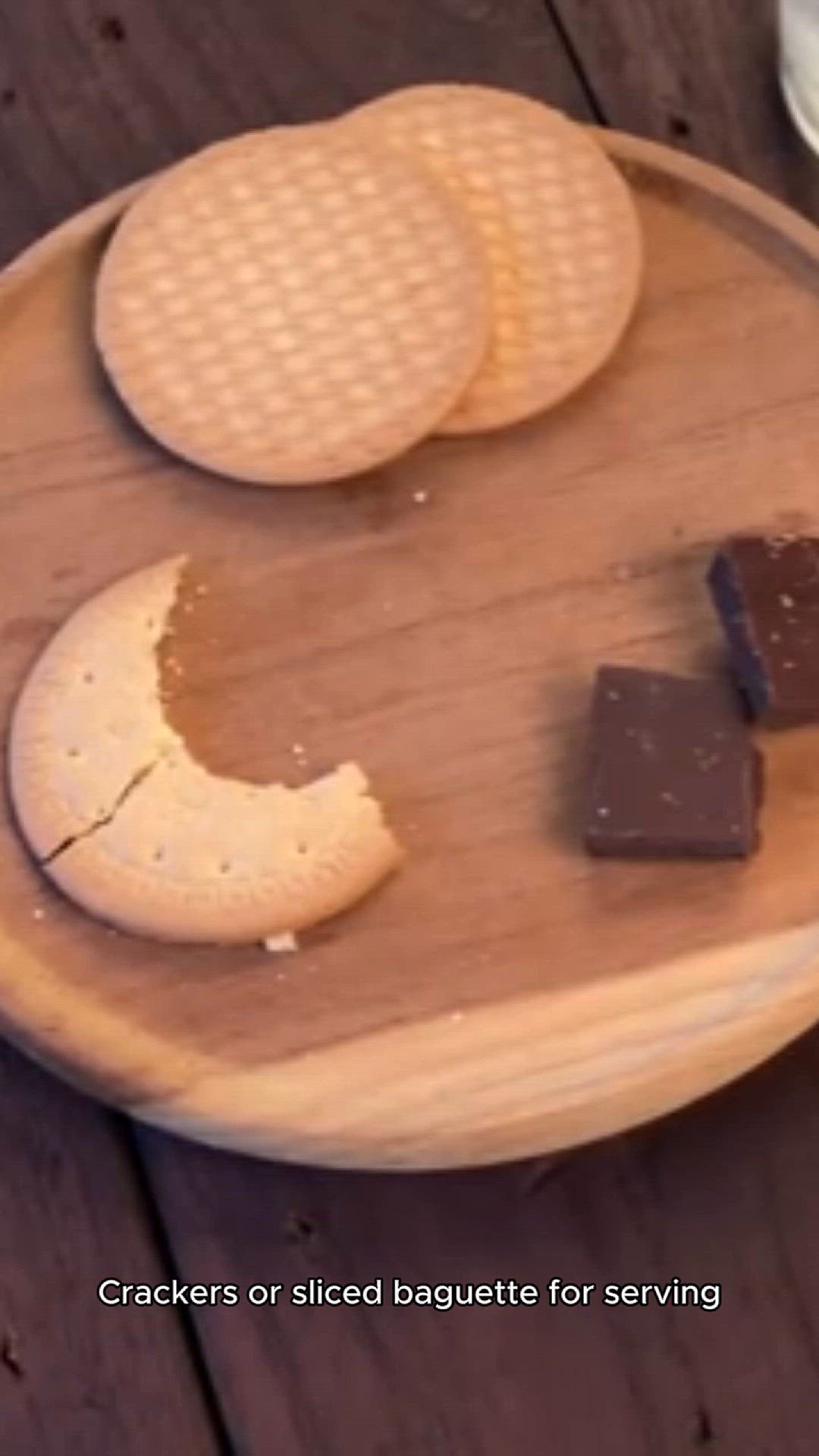 Video thumbnail for baked brie recipe