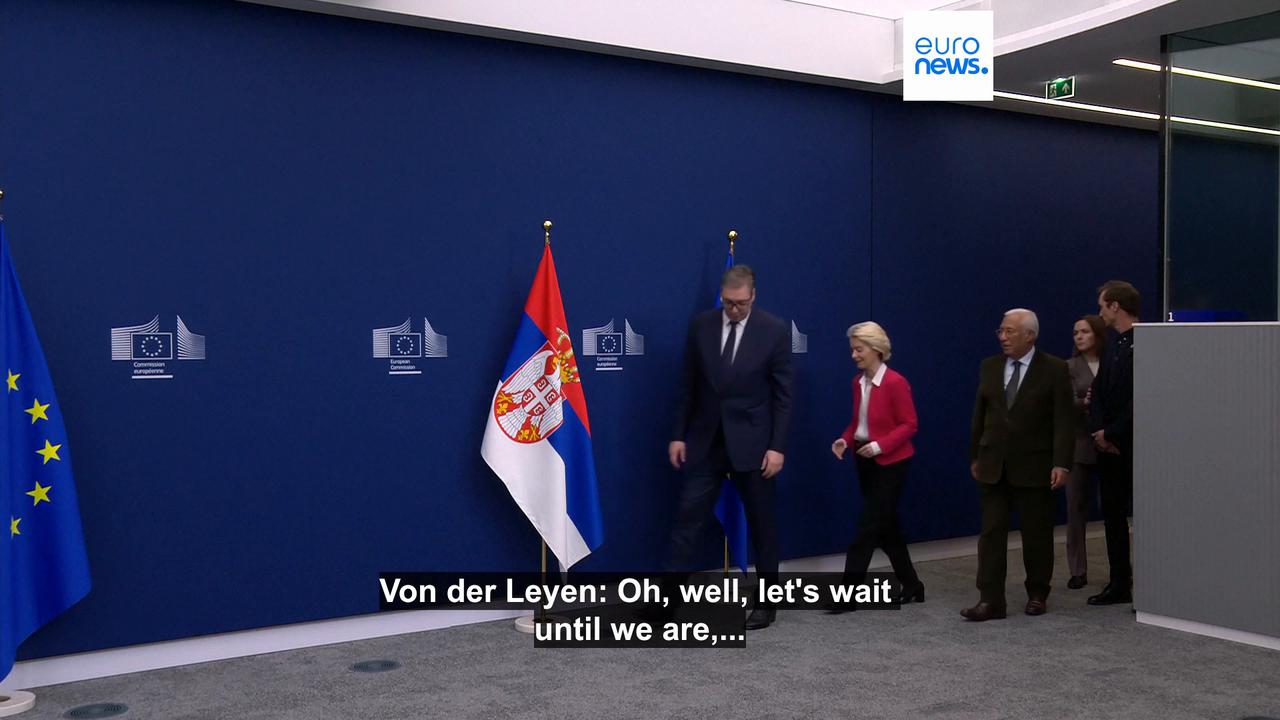 Video thumbnail for Serbia's President Vučić caught on hot mic: 'I received a message from Moscow'