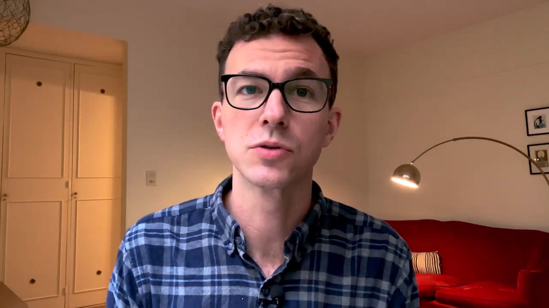 'Video thumbnail for How to Film a YouTube Video with Your Phone'