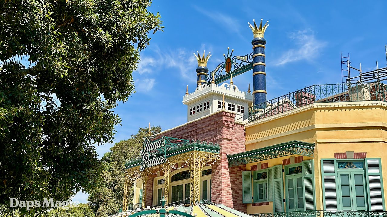 'Video thumbnail for Tiana's Palace - New Orleans Square Disneyland 4K'