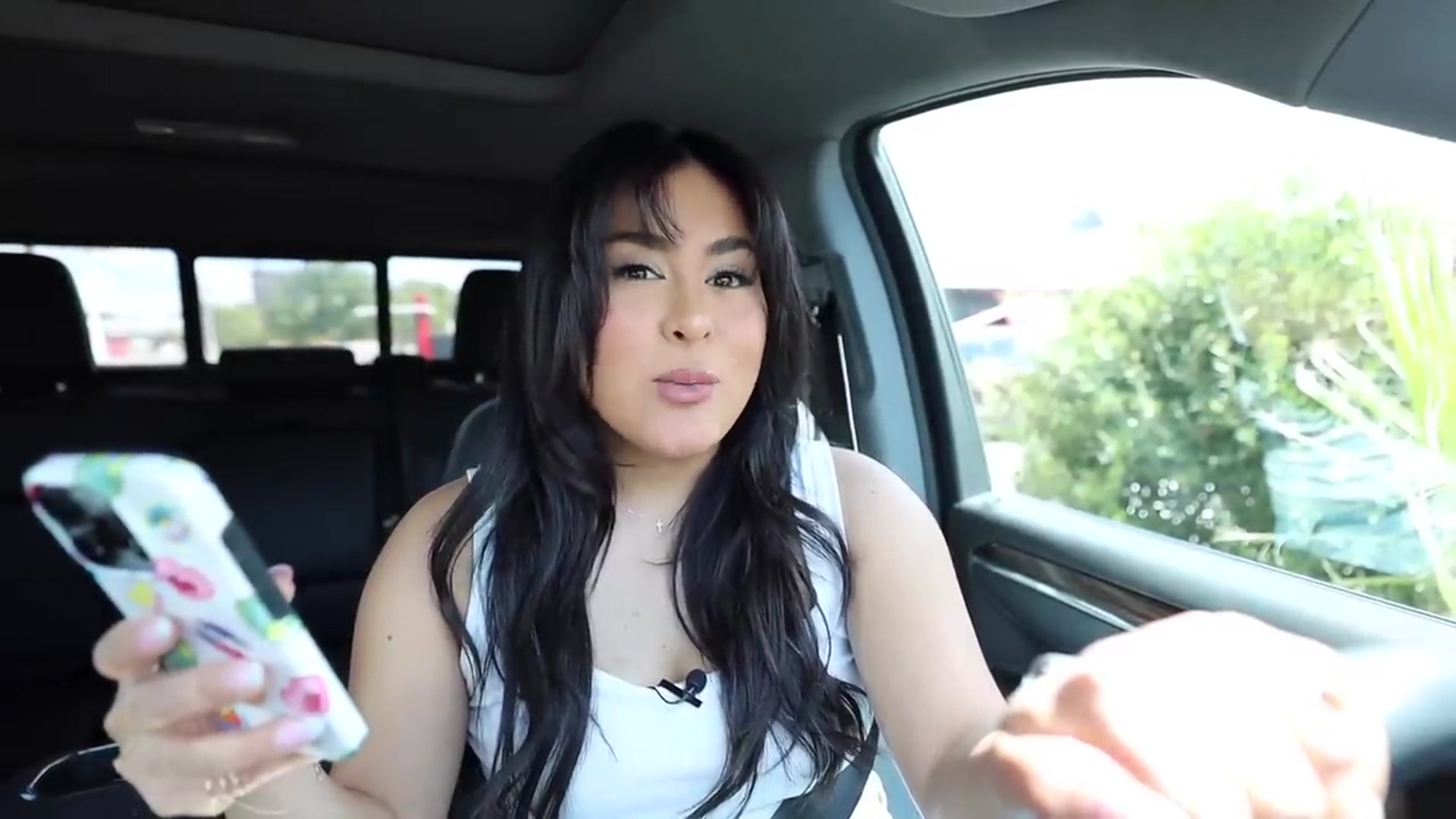 Video thumbnail for Trying JOLLIBEE for the FIRST TIME... KATSEYE x Jollibee KBBQ(720P HD)