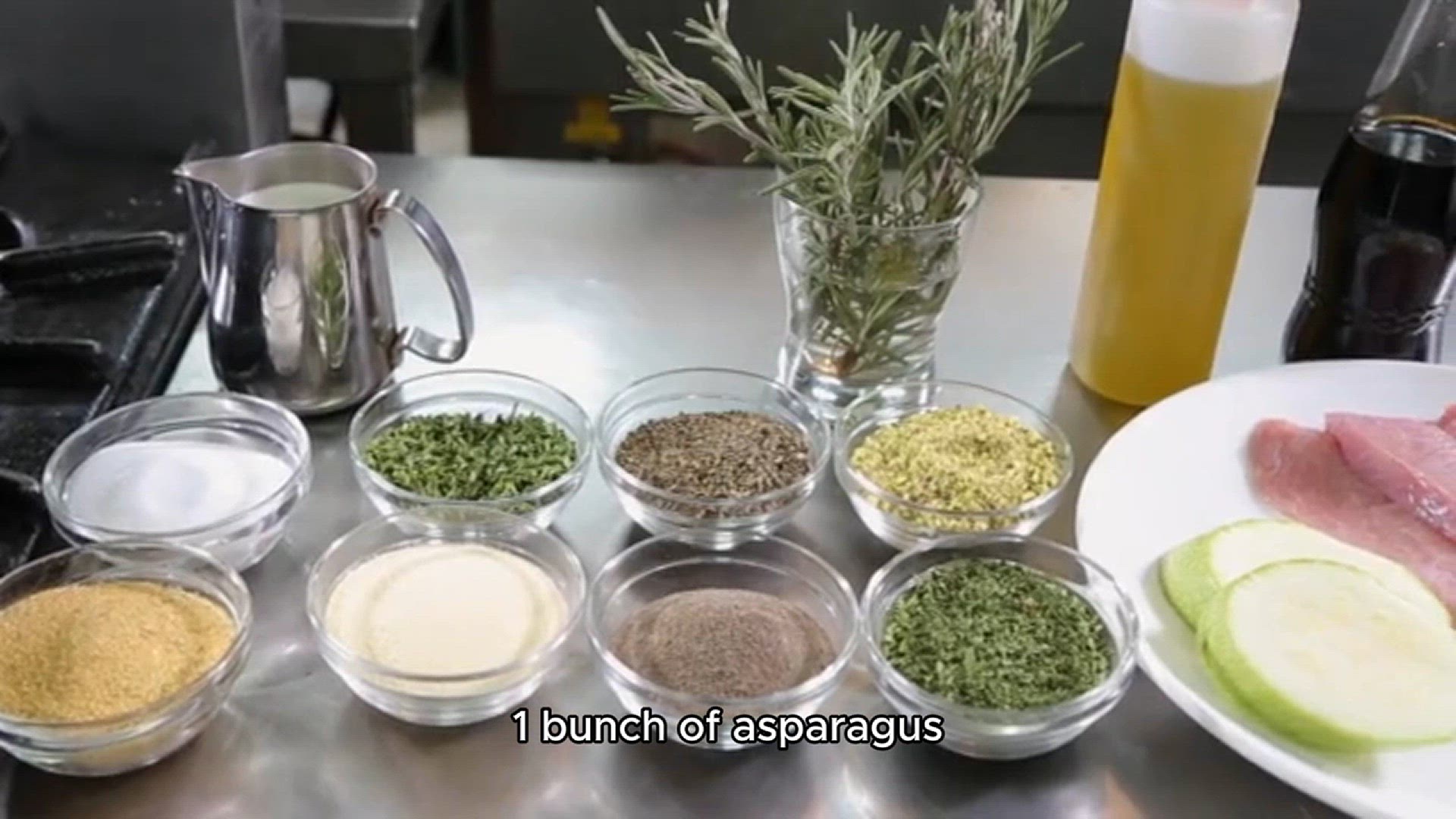 Video thumbnail for Roasted asparagus recipe