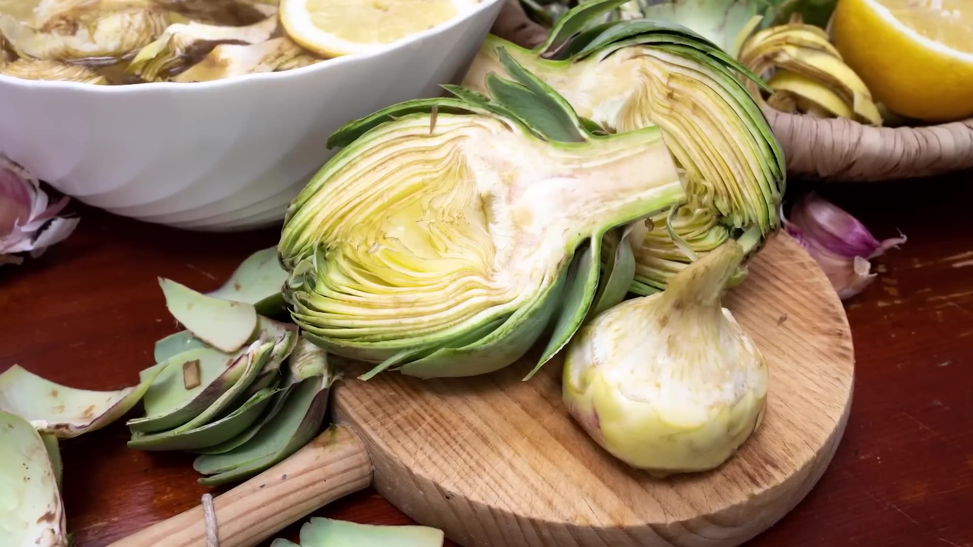 Video thumbnail for 6 Vegetables You Should Buy Canned & 6 You Really Shouldn't