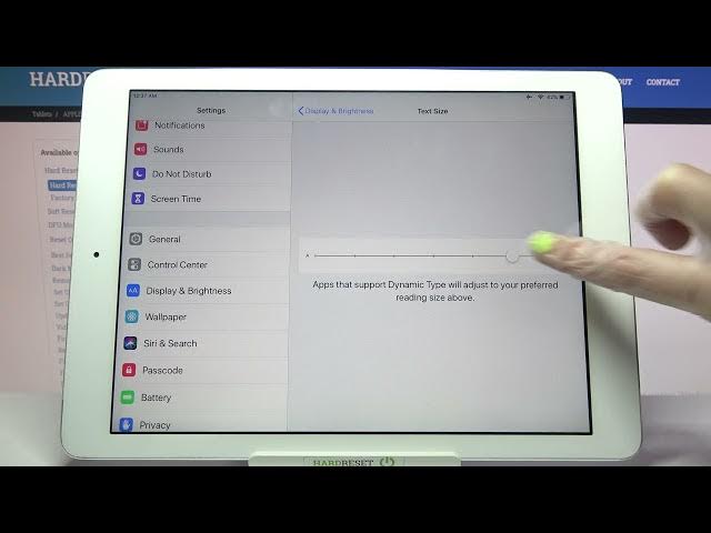 Video thumbnail for How to Change Font Size on IPAD AIR - Text Size Settings