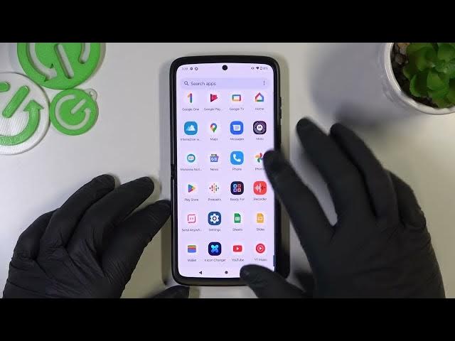 Video thumbnail for Motorola Razr 2022 - How To Enable & Disable Call Vibrations