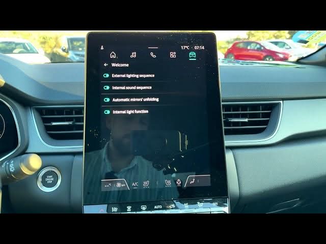 Video thumbnail for Renault Captur – All Welcome Features & How to Enable Them
