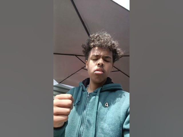 Video thumbnail for 🤣🙃 #sketch #acteur #basisschool #middelbareschool #roderick