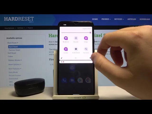 Video thumbnail for How to Switch On/Off Screen Touches in Screen Recorder of Google Pixel 5 - Access Screen Recorder