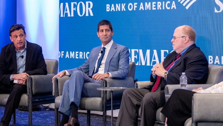 Video thumbnail for Inflation Warning Clouds the Fed’s Rate-Cut Debate