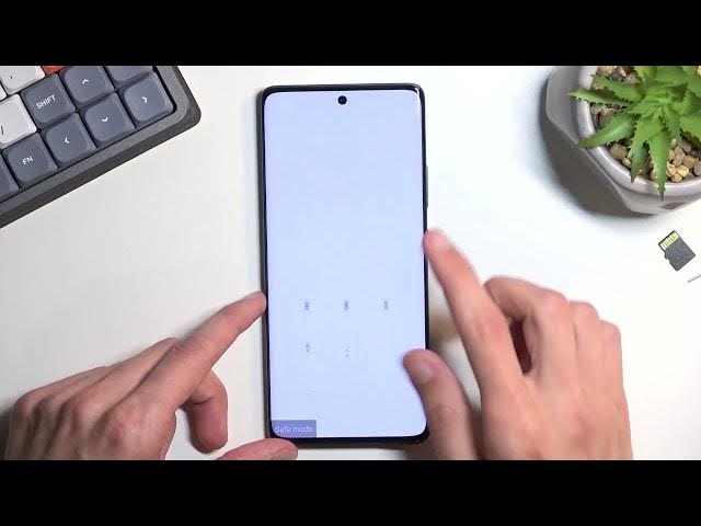 Video thumbnail for How to Enable Safe Mode on Motorola Edge 30 Fusion - Enter Safe Mode