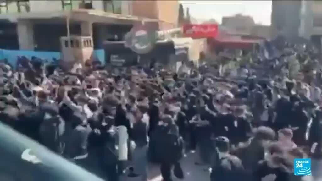 Video thumbnail for Iranian students protest at universities amid tensions with US