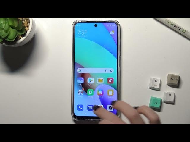 Video thumbnail for How to Install iPhone Keyboard on XIAOMI Redmi 10 - Green Apple Keyboard App