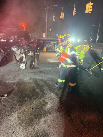 Video thumbnail for 1 person hurt in two-vehicle crash on William Floyd Parkway