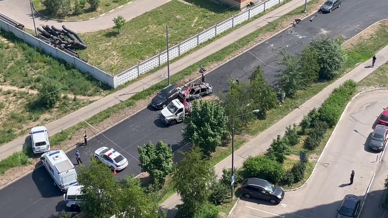 Video thumbnail for Russia: Car explodes in Balashikha near Moscow.