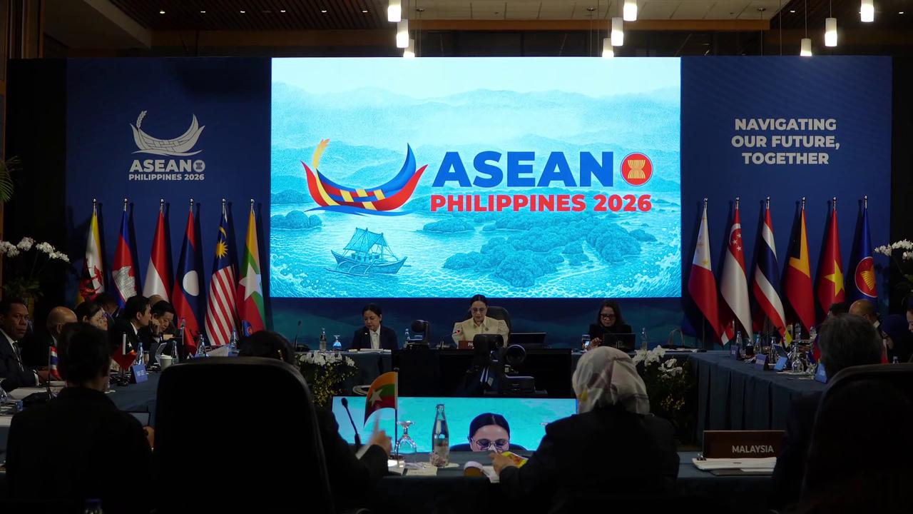 Video thumbnail for Philippines: ASEAN Economic Ministers Convene in Manila.