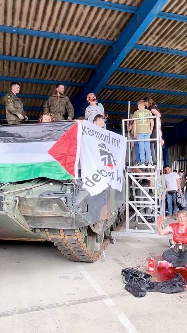 Video thumbnail for Activists disrupt German military exhibit over arms sales to Israel