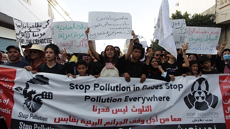 Video thumbnail for Tunisian court rejects bid to halt polluting fertiliser plant