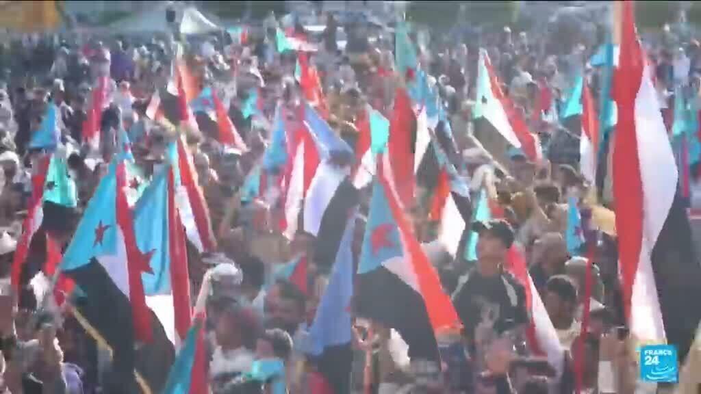 Video thumbnail for Yemeni separatists accuse Saudi Arabia of air strikes in eastern provinces