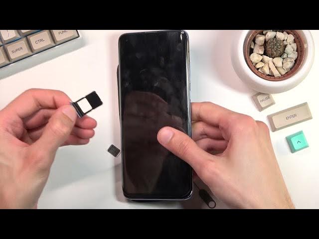 Video thumbnail for How to Insert SIM Card on XIAOMI MI 10 PRO  – SIM Card Installation