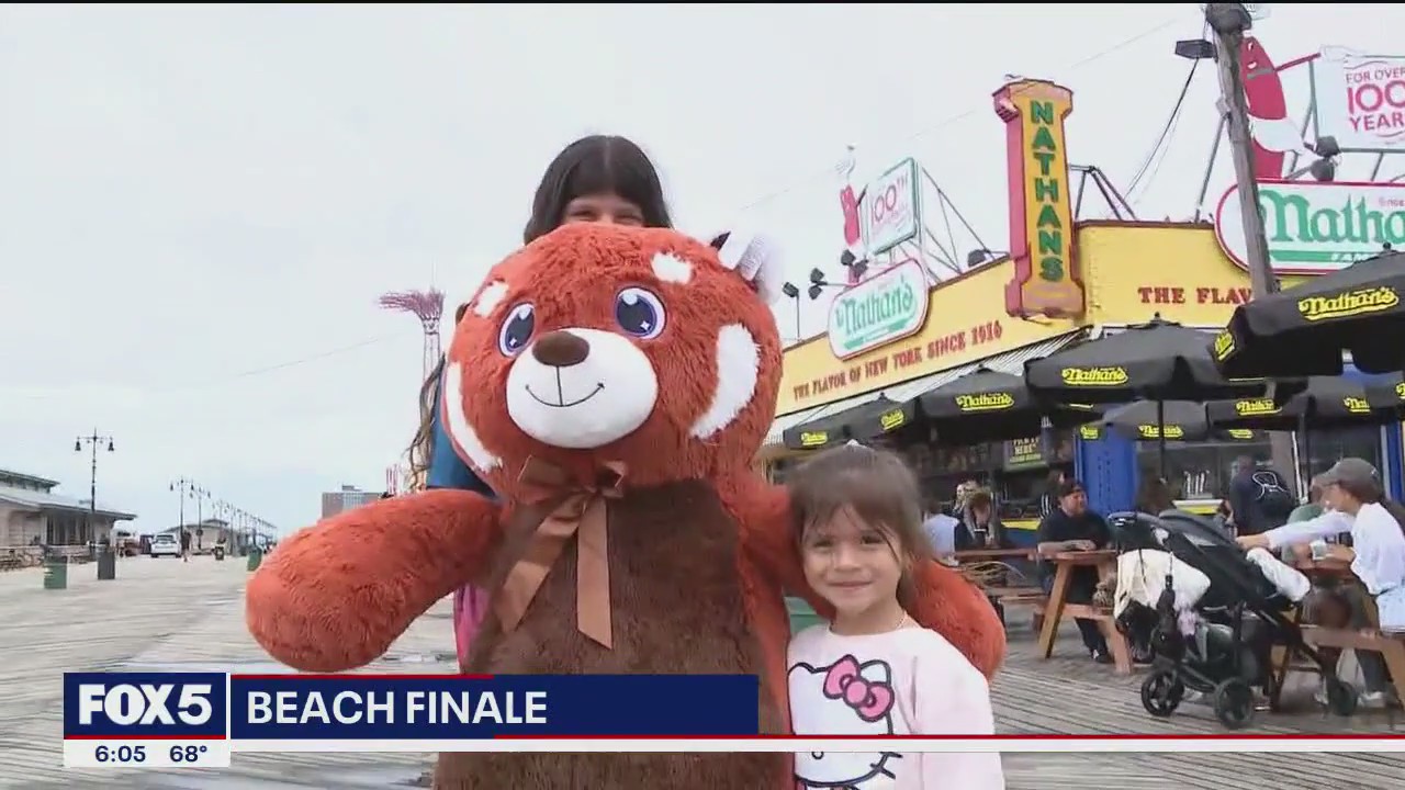 'Video thumbnail for Beachgoers hit Coney Island for last beach day of the summer'
