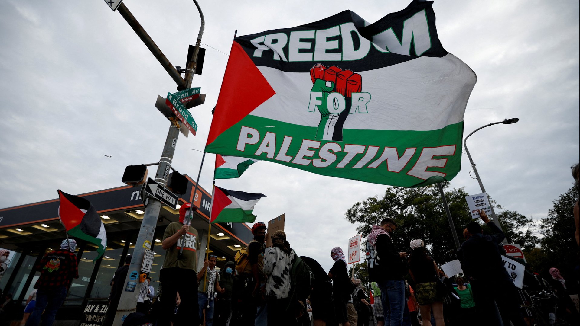 Video thumbnail for Pro-Palestine protesters demonstrate outside Ed Sheeran concert