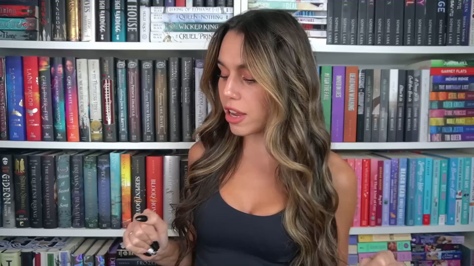 Video thumbnail for 7 Spicy Fantasy Romance Book Recs