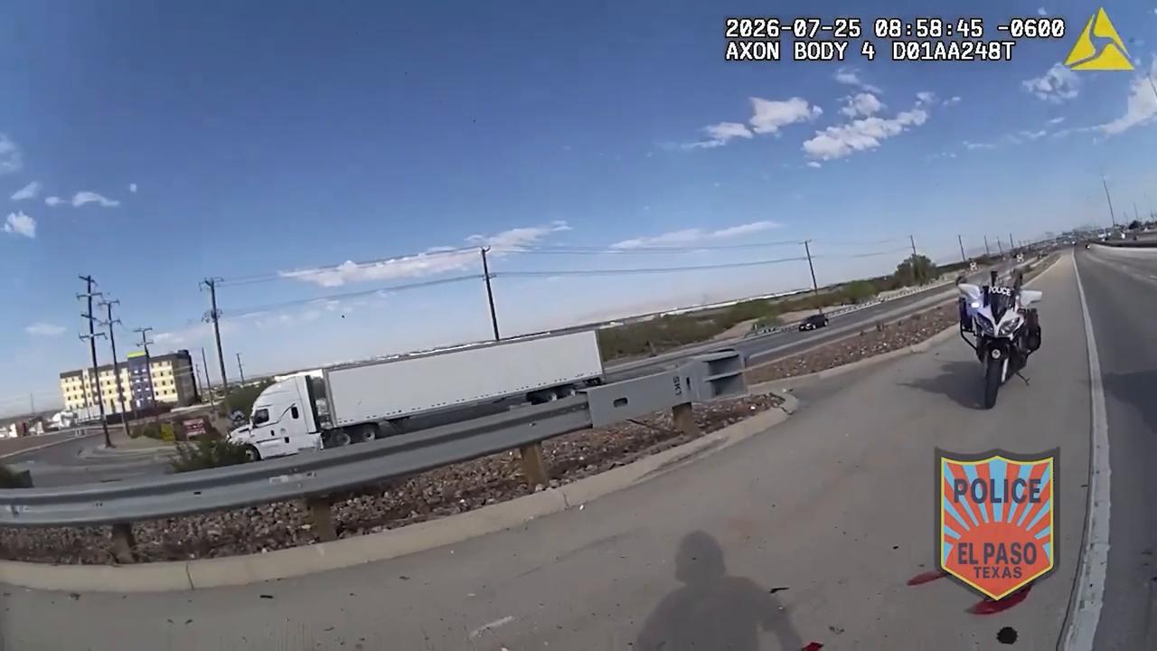 Video thumbnail for US: MOMENT - Distracted driver crashes into vehicle during Texas traffic stop.