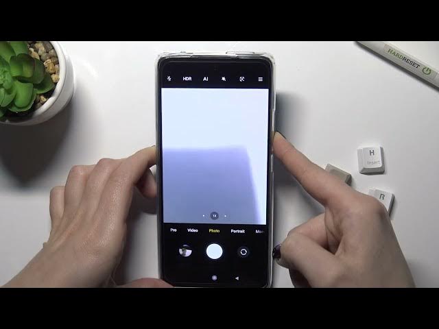 Video thumbnail for How to Turn On Power Key/Volume Buttons Quick Launch Function on XIAOMI 11T
