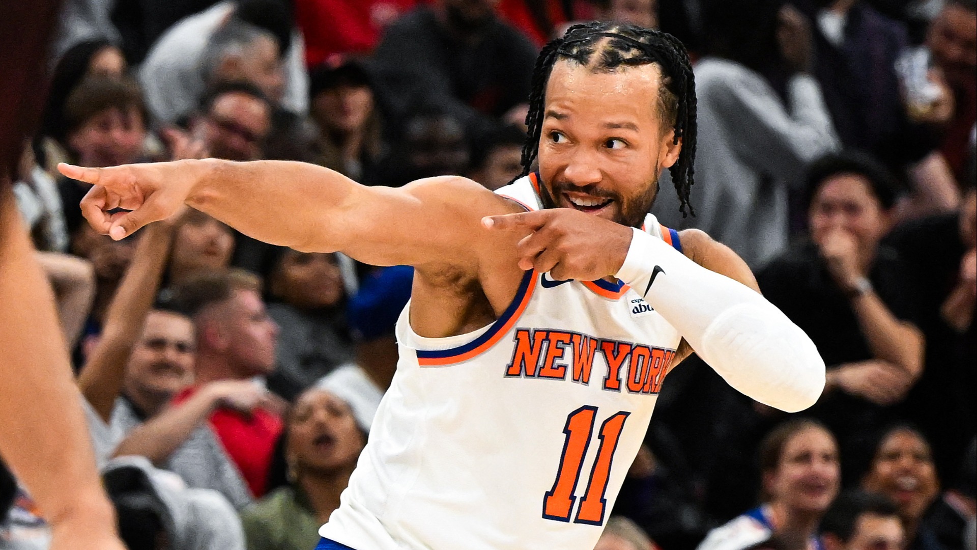 Video thumbnail for Knicks, Warriors Roll as Winless NBA Teams Break Through