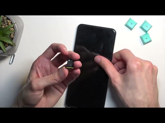 Video thumbnail for How to Insert Nano SIM in REALME GT2 - Open SIM Slot