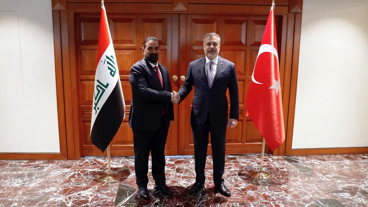 Video thumbnail for Türkiye: Turkish Foreign Minister Hakan Fidan meets with Iraqi Parliament Speaker in Ankara.