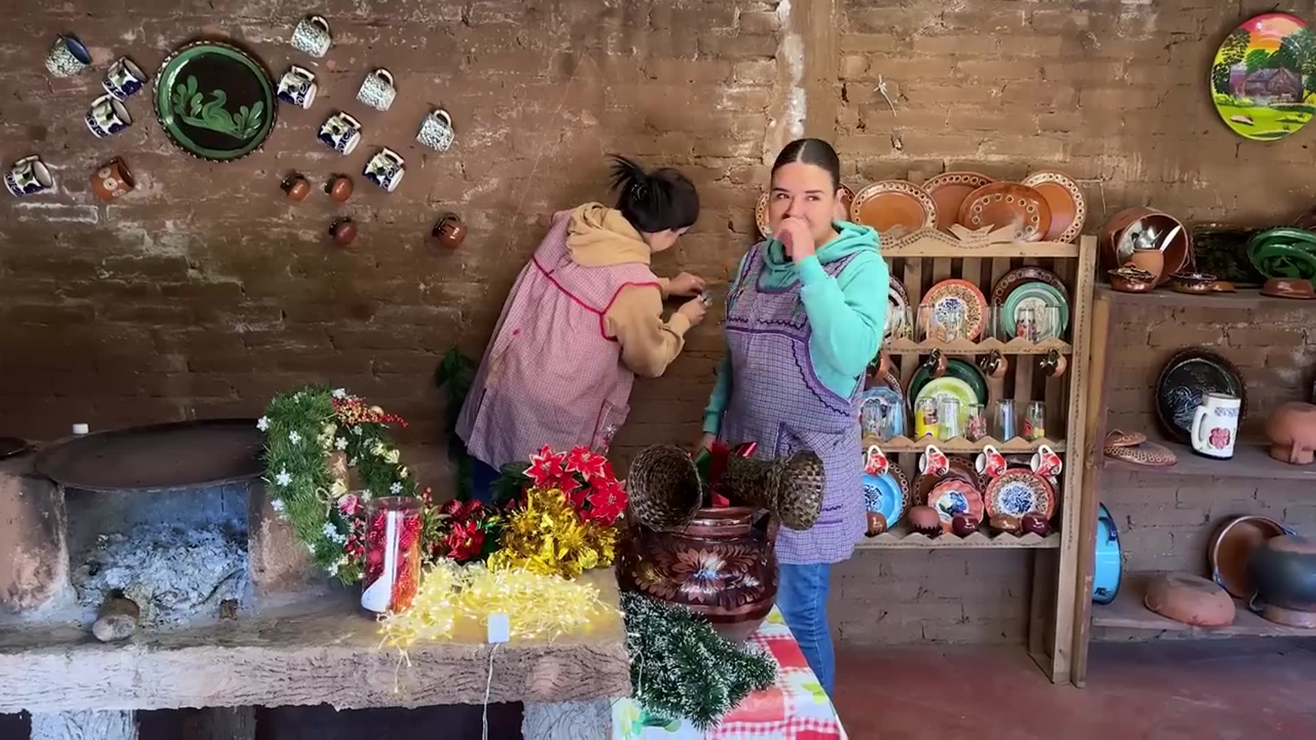 Video thumbnail for Me Han Estado Preguntando Como Hice Mi Adorno De Navidad_(720P_HD)