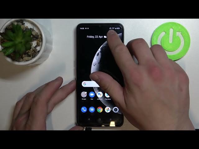 Video thumbnail for Realme C31 - How To Connect Headphones