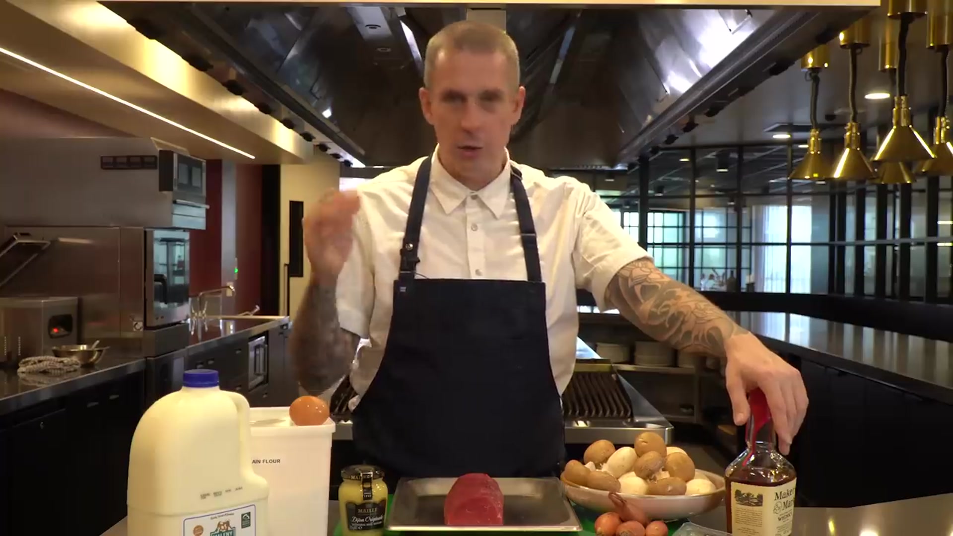 Video thumbnail for This Is How You Cook The Perfect Beef Wellington(720P HD)