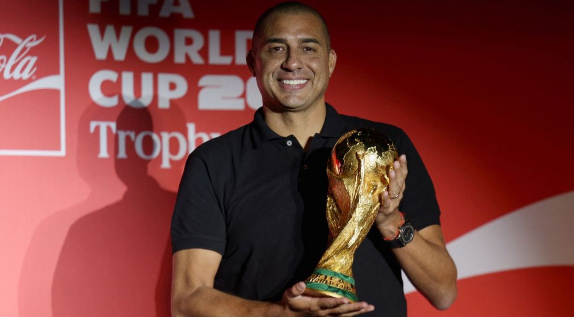 Video thumbnail for FIFA World Cup trophy tour arrives in Colombia ahead of 2026 tournament, fans get up close
