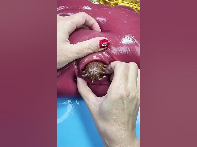 Video thumbnail for Digging out hidden toys, decompression video, small