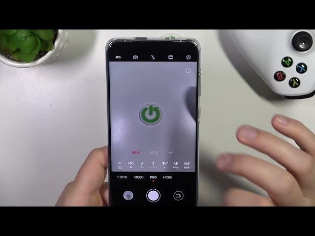 Video thumbnail for Huawei P60 Pro - Camera Pro Mode Overview