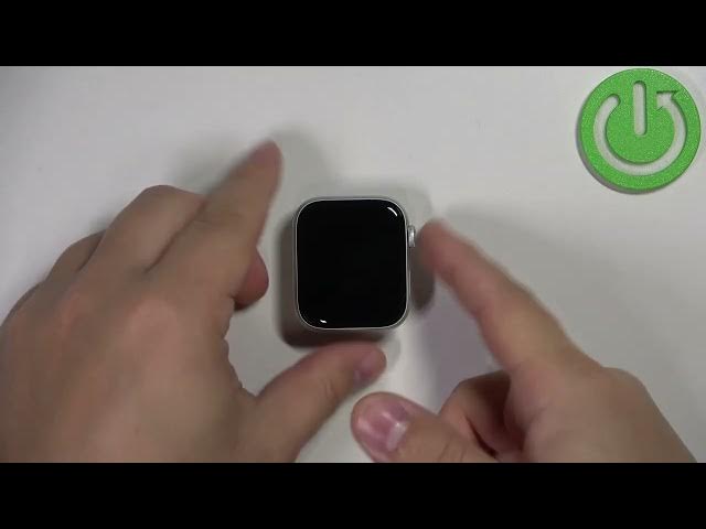 Video thumbnail for How to Turn On & Off Siri on Apple Watch SE 2nd Gen - Voice Assistant on Apple Watch SE 2022