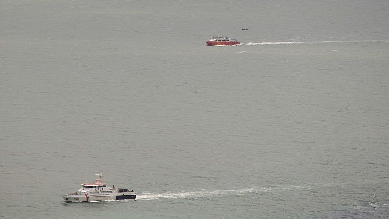 Video thumbnail for 568 people survived after an Indonesian passenger ferry caught fire at sea, killing 3