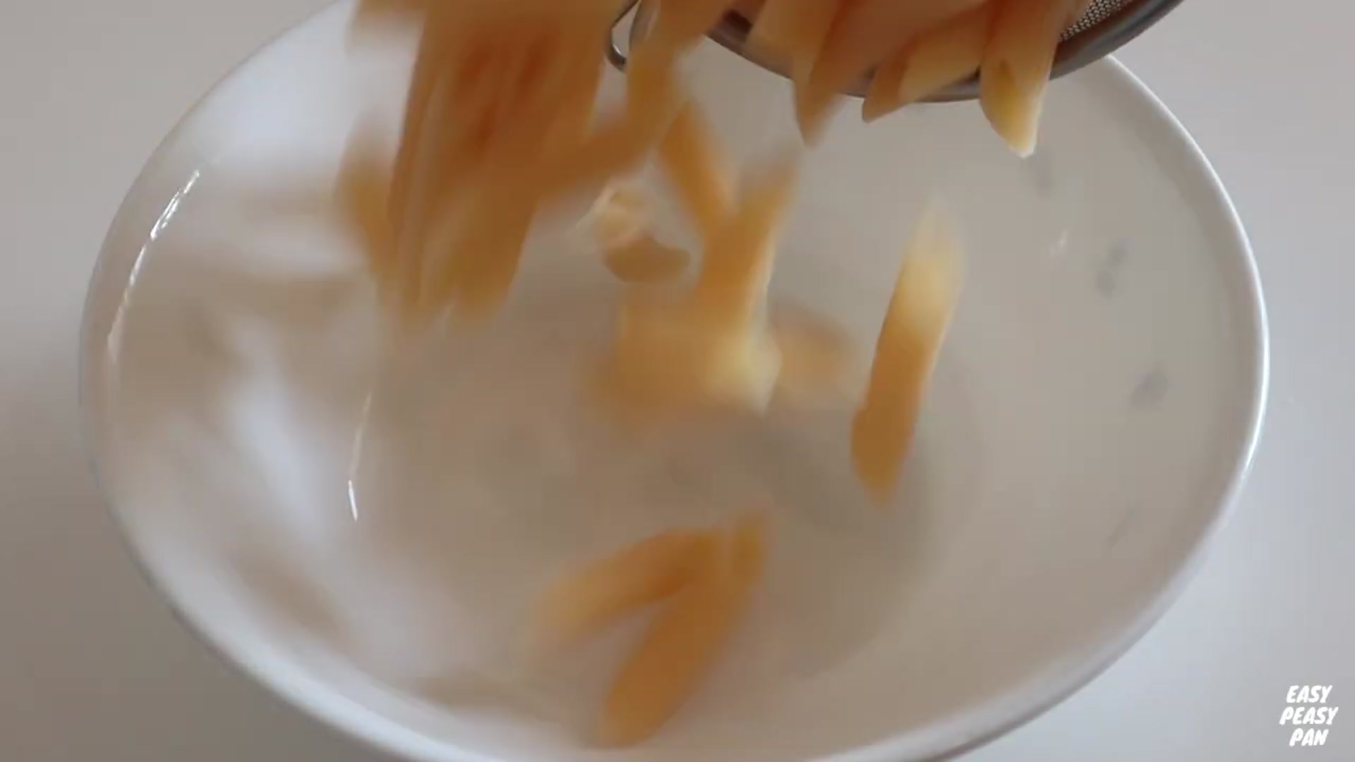 Video thumbnail for VIRAL TIKTOK PASTA CHIPS(720P HD)