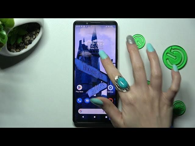 Video thumbnail for How to Shrink Screen of SONY XPERIA 5 IV - Use One-Handed Mode