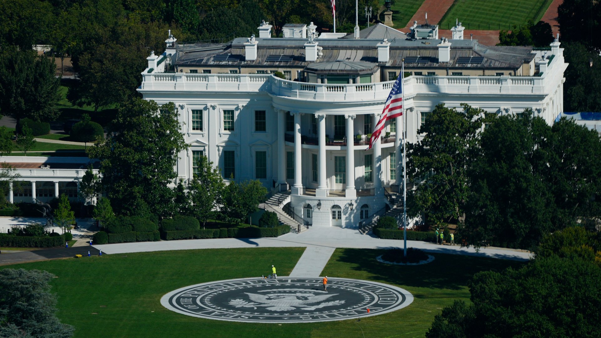 Video thumbnail for Trump projects reshape DC as White House helipad is finished, Kennedy Center closes